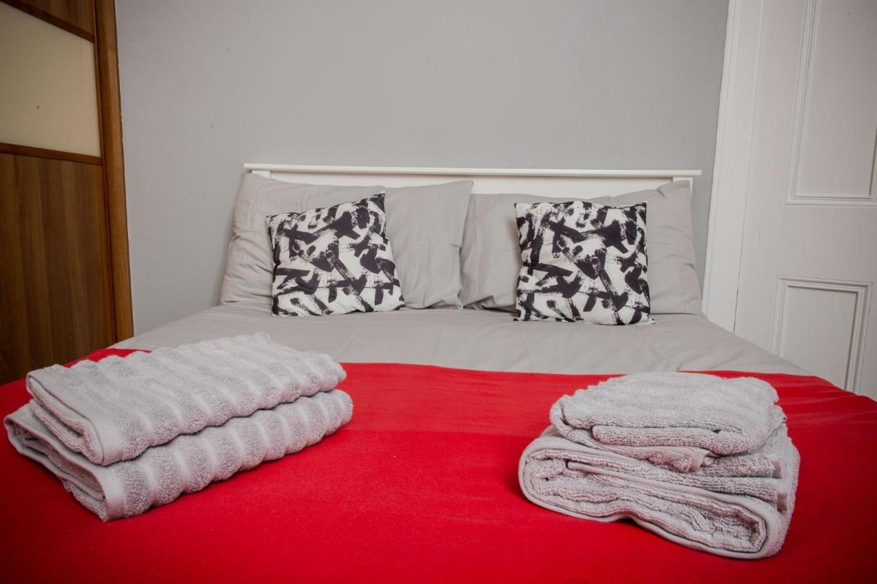 Apartamento Bonhill Getaway Dumbarton Exterior foto